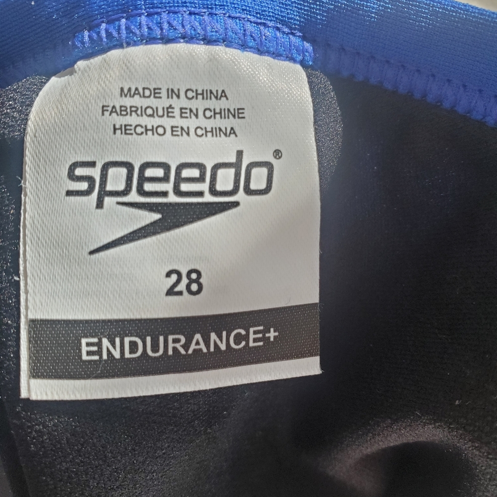 Speedo endurance suit size 28 - Picture 6 of 7